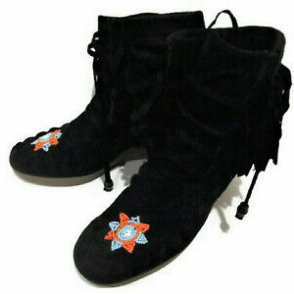 143 Girl Wedge Moccasin Ankle Boot/ Faux Black Sue